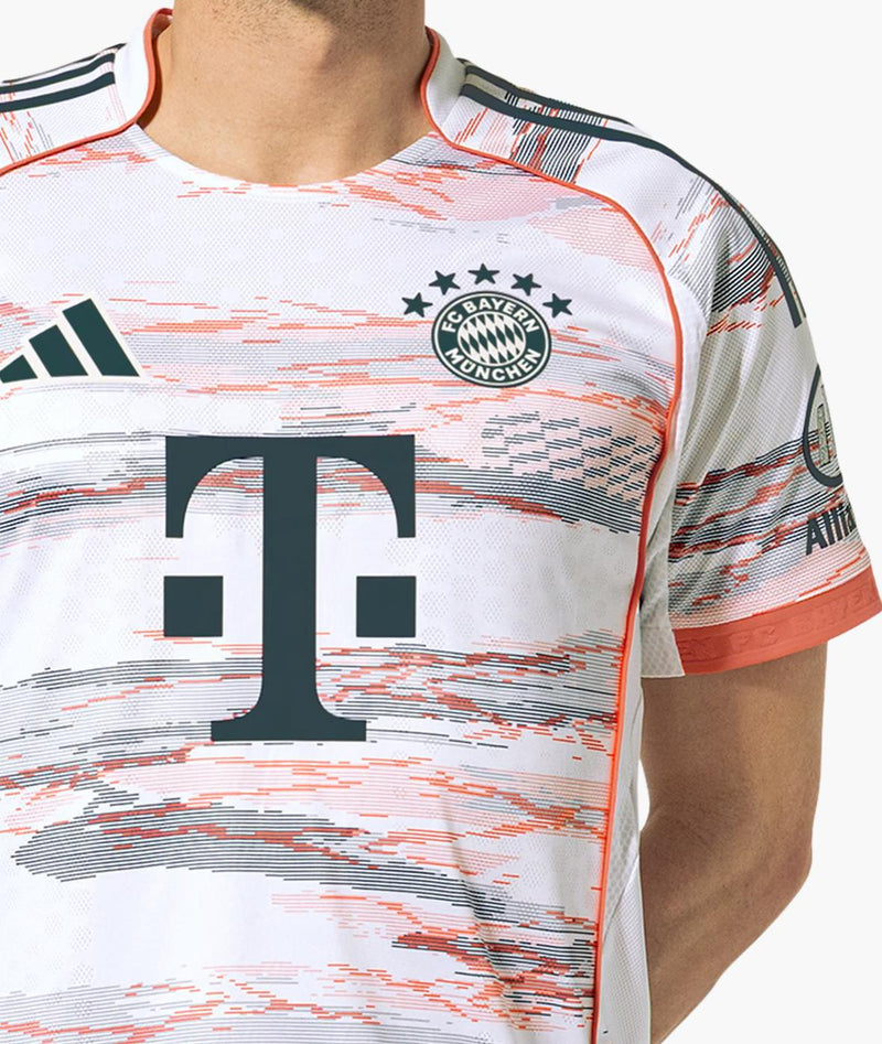 Bayern Munich Away tribute to 20 years/Allianz Arena/Thomas Müller