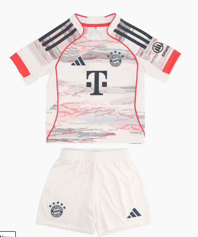 Bayern Munich Away tribute to 20 years/Allians Arena Tomas Müller 25/26
