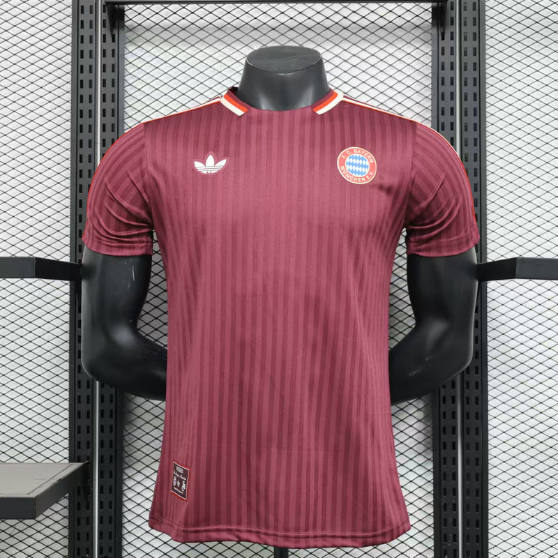 Bayern Munich Home Player Casual 25/26