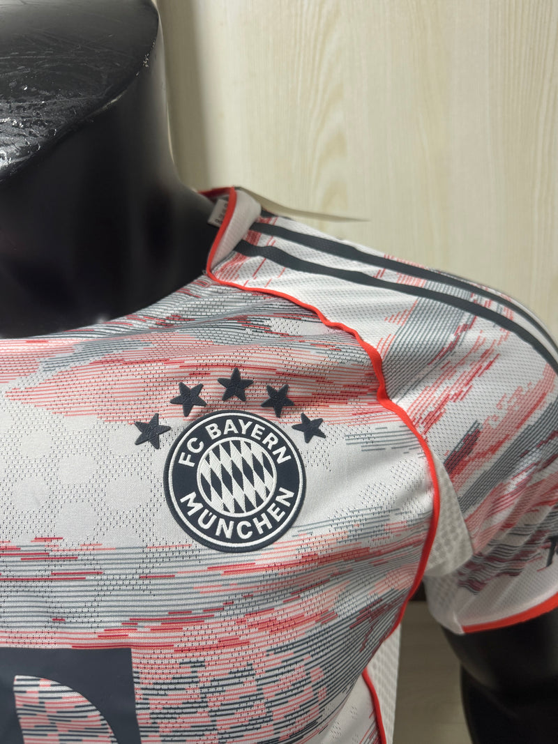 Bayern Munich Away Player tribute to 20 years/Allianz Arena