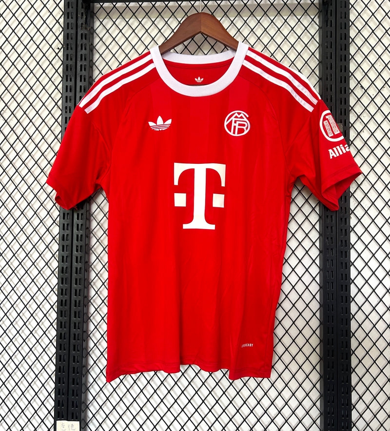 Bayern Munich  Goalkeeper Red 25/26