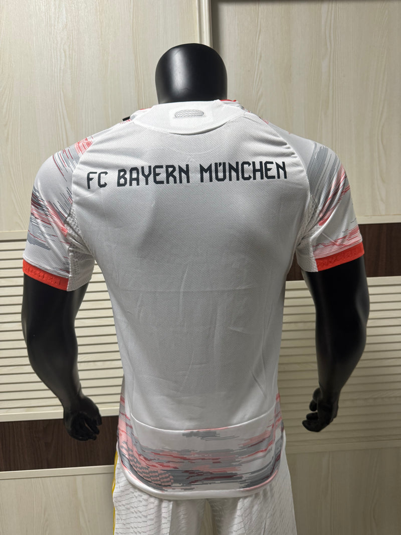 Bayern Munich Away Player tribute to 20 years/Allianz Arena