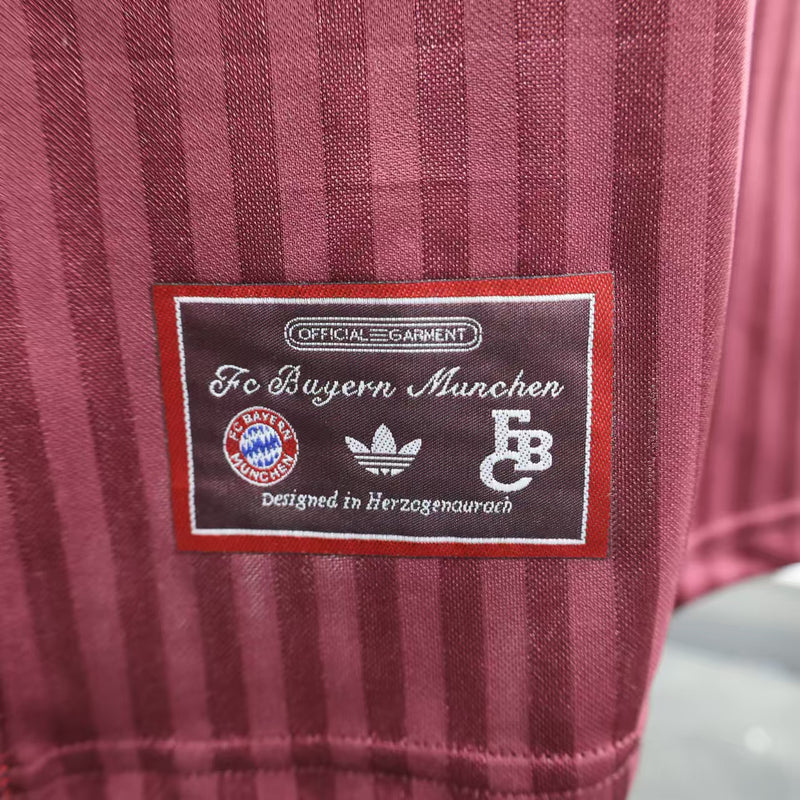 Bayern Munich Home Player Casual 25/26