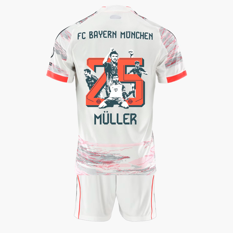 Bayern Munich Away tribute to 20 years/Allians Arena Tomas Müller 25/26