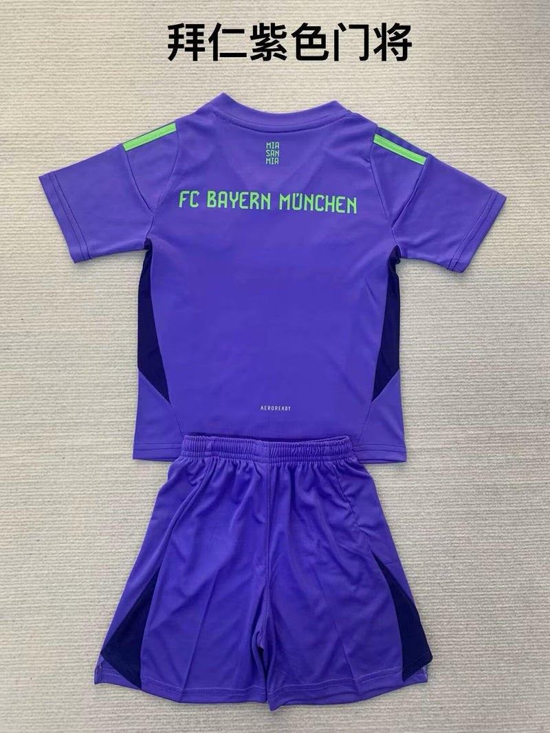 Bayern Munich goalkeeper Purple 25/26