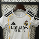 Conjunto Infantil Real Madrid 2025/26 - Home
